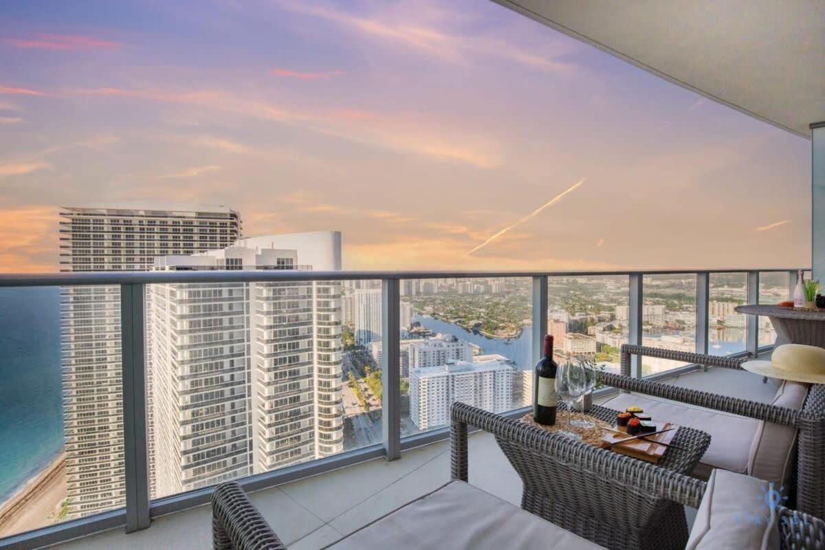 Appartamento Upper Level Penthouse - Amazing Views Beach & Intracoastal Hollywood Esterno foto